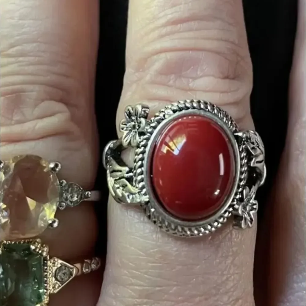 Vintage Silver Ring with Red Stone sz 7